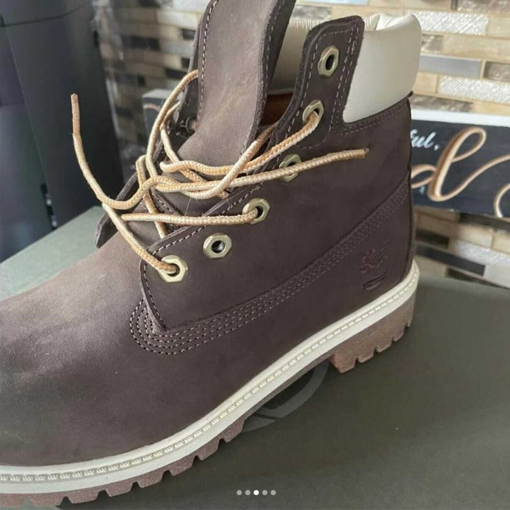 Timberlands - NEVER WORN